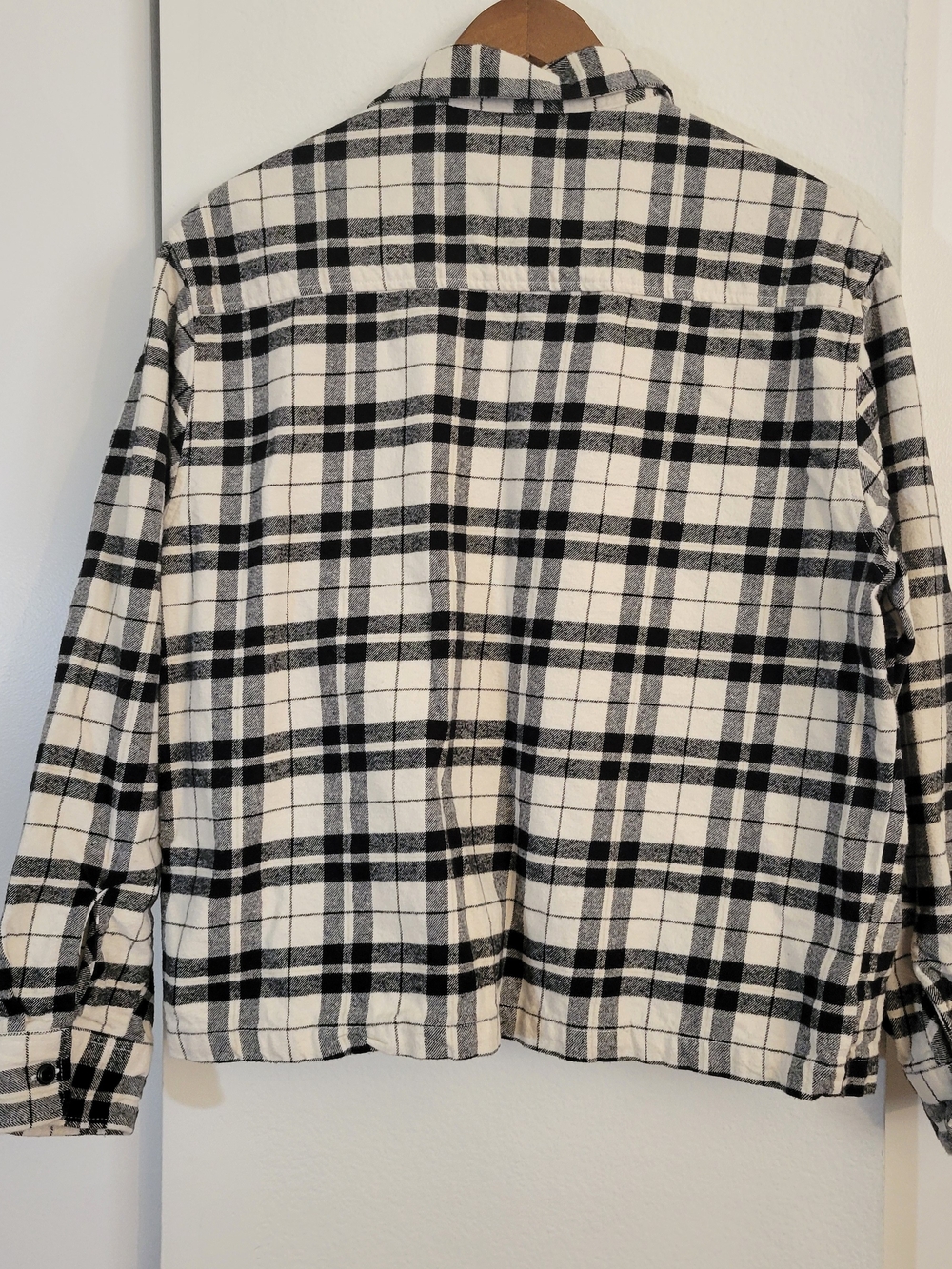 PacSun Black & White Plaid Shirt Jacket - Picture 4 of 7